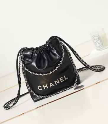 Chanel 22 mini handbag, Shiny calfskin & gold-tone metal #A49199 Chanel 22 mini handbag, Shiny calfskin & gold-tone metal #A49199