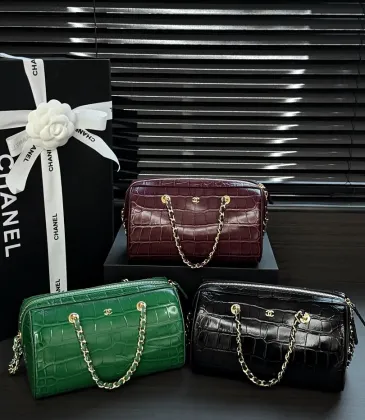 Chanel Croc‑Embossed Boston Tube Bowling Chain Crossbody AP5480 12‑19‑9 #B67903