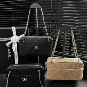 Chanel Quilted Horizontal Camera Bag Chain Crossbody AS6443 13‑24.5‑8 #B67901