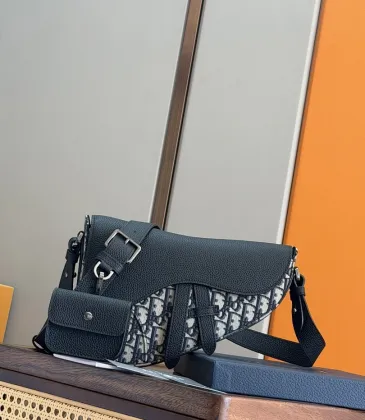 D-ior 93939 Original Version 2025 Winter Collection Bag - Black Soft Grain Leather, Adjustable Strap (Size: 26x17x5cm) #A59473 D-ior 93939 Original Version 2025 Winter Collection Bag - Black Soft Grain Leather, Adjustable Strap (Size: 26x17x5cm) #A59473
