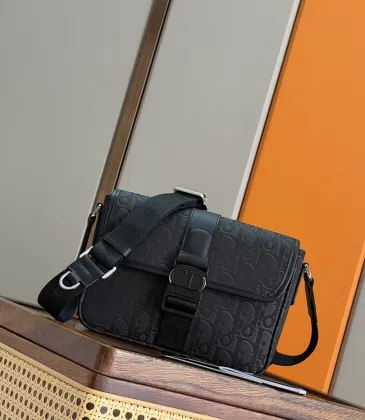 Dior Jett Oblique Print Backpack, 29 x 42 x 17 cm #A63196 Dior Jett Oblique Print Backpack, 29 x 42 x 17 cm #A63196