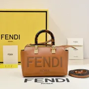 Fendi Roma Leather Handbag With Tortoise - Shell Handle And Brand Embossing For Luxury Style size:17×8×12cm #A54314 Fendi Roma Leather Handbag With Tortoise - Shell Handle And Brand Embossing For Luxury Style size:17×8×12cm #A54314