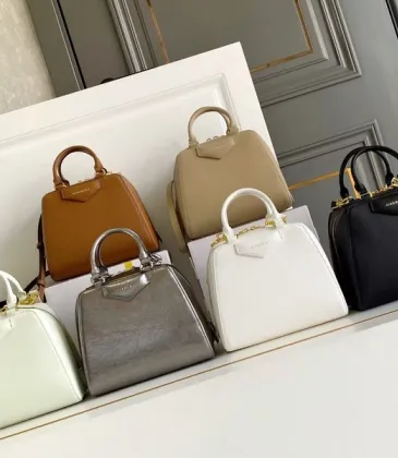 Elegant Givenchy Handbag Collection Showcasing Timeless Designs and Premium Craftsmanship #A52342 Elegant Givenchy Handbag Collection Showcasing Timeless Designs and Premium Craftsmanship #A52342