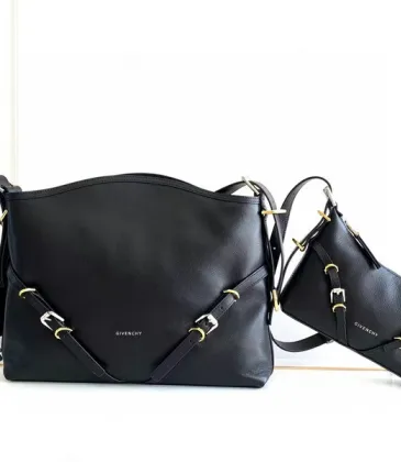 Givenchy Black Leather Shoulder Bags With Distinctive Metal Accents For Fashionistas #A52343 Givenchy Black Leather Shoulder Bags With Distinctive Metal Accents For Fashionistas #A52343