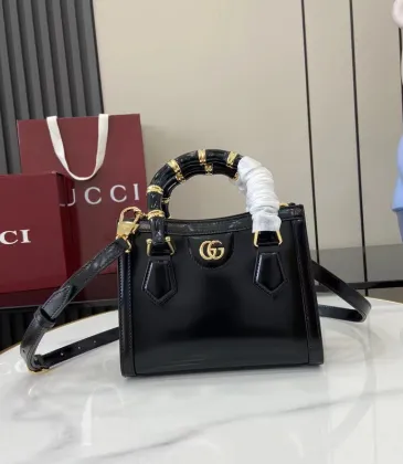 Gucci Top Handle Bag With Bamboo Detail And Iconic Double G Accent size:20×16×10cm #A53842 Gucci Top Handle Bag With Bamboo Detail And Iconic Double G Accent size:20×16×10cm #A53842