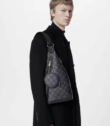 Louis Vuitton Avenue Shoulder Bags #999934962 Louis Vuitton Avenue Shoulder Bags #999934962