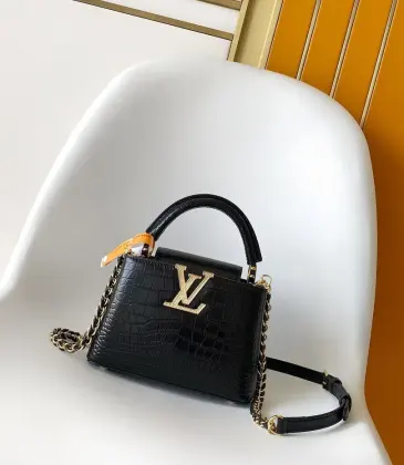 LV Mini Capucines Handbag M14177 21×13.6×8cm #B67303