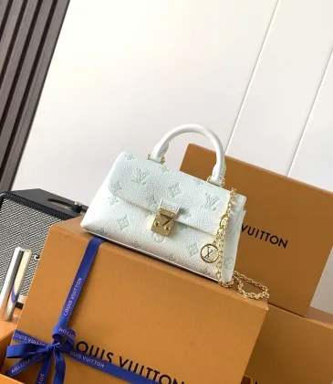 LV Nano Madeleine Monogram Leather Chain Bag 21×12.5×6cm #A65052 LV Nano Madeleine Monogram Leather Chain Bag 21×12.5×6cm #A65052