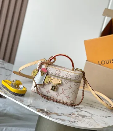 LV Vanity Chain Pouch White Monogram M29782 19×11.5×6.5CM #B67914