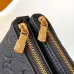 Louis Vuitton Liv Pochette Monogram Bag M83301 24x13x6.5cm #B67906