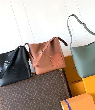 M26747 Original Version Verso Hobo Bag - LV Touch Leather, Reversible Design, Adjustable Strap (Size: 33x15.5x30cm) #A59486 M26747 Original Version Verso Hobo Bag - LV Touch Leather, Reversible Design, Adjustable Strap (Size: 33x15.5x30cm) #A59486