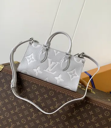 Louis Vuitton Embossed Monogram Handbag With Dual Carrying Options #A51595 Louis Vuitton Embossed Monogram Handbag With Dual Carrying Options #A51595