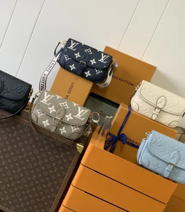 Louis Vuitton Monogram Handbag Collection In Diverse Styles And Colors #A51598 Louis Vuitton Monogram Handbag Collection In Diverse Styles And Colors #A51598