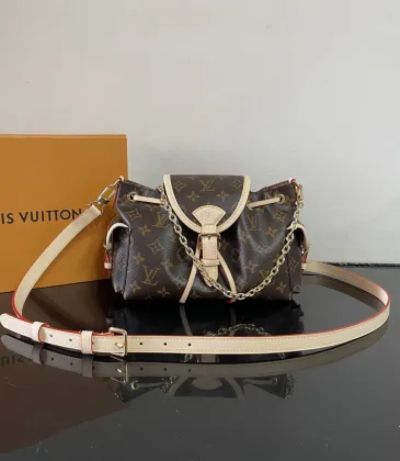 Louis Vuitton Monogram Canvas Handbag With Chain And Strap Details #A51650 Louis Vuitton Monogram Canvas Handbag With Chain And Strap Details #A51650