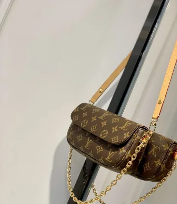 Louis Vuitton Wallet on Chain #A63652 Louis Vuitton Wallet on Chain #A63652