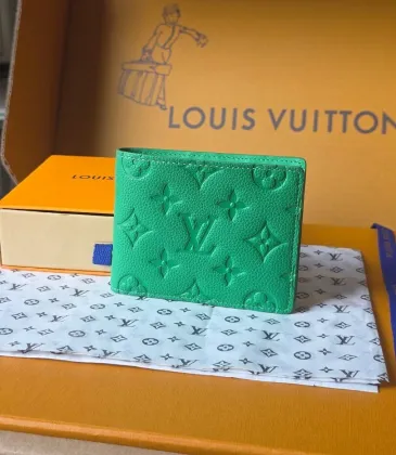 M25998 Green Short Wallet - Authentic Original Design #A59493 M25998 Green Short Wallet - Authentic Original Design #A59493
