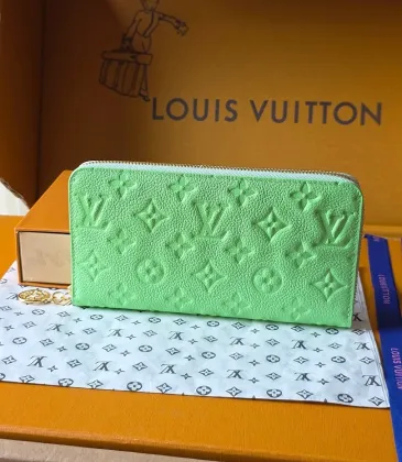 Louis Vuitton M27715 Zippy Apple Green Empreinte Leather Full Zip Long Card Wallet #A66002 Louis Vuitton M27715 Zippy Apple Green Empreinte Leather Full Zip Long Card Wallet #A66002