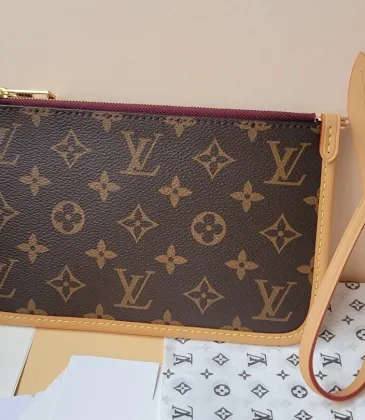 M46203 Original Version CARRYALL Small Monogram Pouch (Single Color) #A59480 M46203 Original Version CARRYALL Small Monogram Pouch (Single Color) #A59480