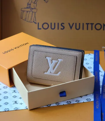 Louis Vuitton Beige Leather Wallet With Prominent LV Monogram And Textured Finish #A50895 Louis Vuitton Beige Leather Wallet With Prominent LV Monogram And Textured Finish #A50895