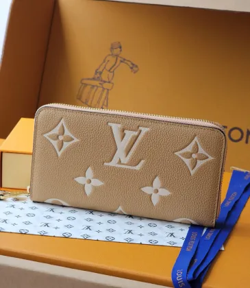 Louis Vuitton Beige Empreinte Leather Zippy Wallet With Signature Monogram Patterns #A50901 Louis Vuitton Beige Empreinte Leather Zippy Wallet With Signature Monogram Patterns #A50901