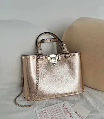 Valentino Garavani Rockstud Metallic Leather Tote Bag 23×15.5×6cm #A65016 Valentino Garavani Rockstud Metallic Leather Tote Bag 23×15.5×6cm #A65016