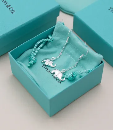 Tiffany Designer Style earrings and original box #A65189 Tiffany Designer Style earrings and original box #A65189