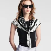 Louis Vuitton Scarf #A41887 Louis Vuitton Scarf #A41887