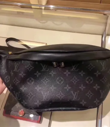 Louis Vuitton LV Discovery waist bag black #9122999 Louis Vuitton LV Discovery waist bag black #9122999