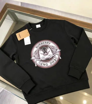 Burberry Circular Pegasus Logo Crewneck Sweatshirt, Black &amp; White #B69206