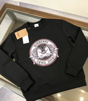 Burberry Circular Pegasus Logo Crewneck Sweatshirt, Black &amp; White #B69206