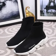 Balenciaga Speed 2.0 Sneaker Iconic Black Sock-Style Shoe with Lightweight Knit and Dynamic White Sole Timeless Essential for MEN #799925 Balenciaga Speed 2.0 Sneaker Iconic Black Sock-Style Shoe with Lightweight Knit and Dynamic White Sole Timeless Essential for MEN #799925