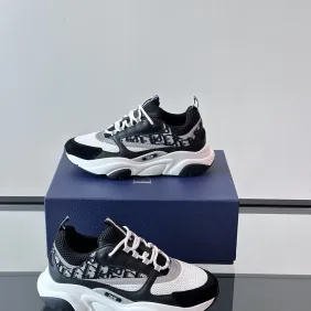 Dior Shoes for Men's Sneakers #B67421