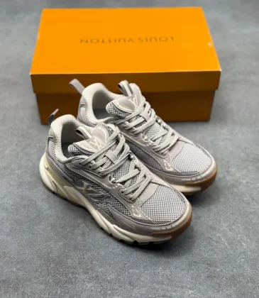 Louis Vuitton Tatic Runner Low Top Logo Lace-Up Casual Sneakers #B68523 Louis Vuitton Tatic Runner Low Top Logo Lace-Up Casual Sneakers #B68523